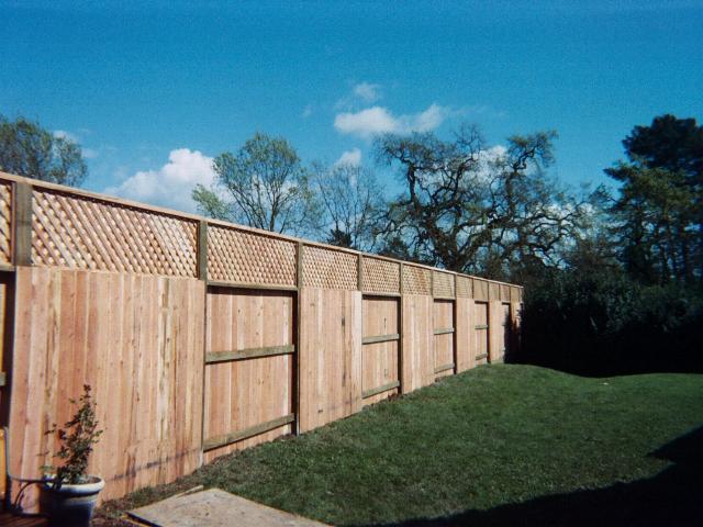 Picture of This nail-on fence features two feet of triple-weave lattice at the top. - Redwood Residential Fence Company