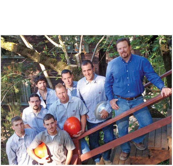 Picture of Fine Tree Care's experienced crew members - Fine Tree Care