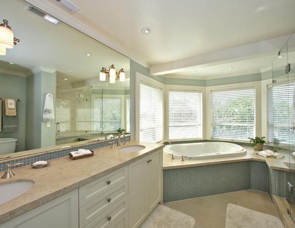 Picture of A recent bathroom remodel in San Rafael. - Gold Hammer Construction, Inc.
