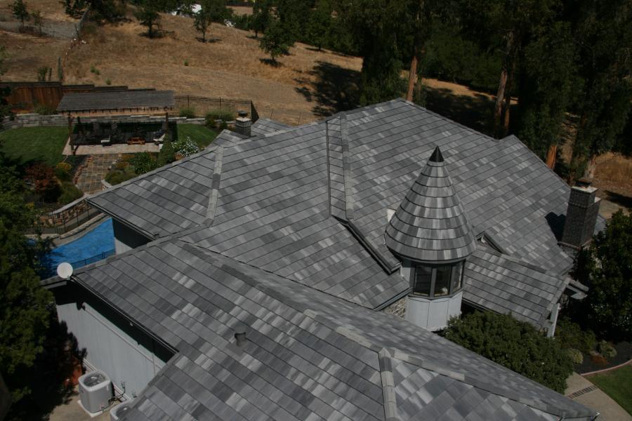 Picture of It offers 0% interest financing during the first year of installation. - Century Roof and Solar