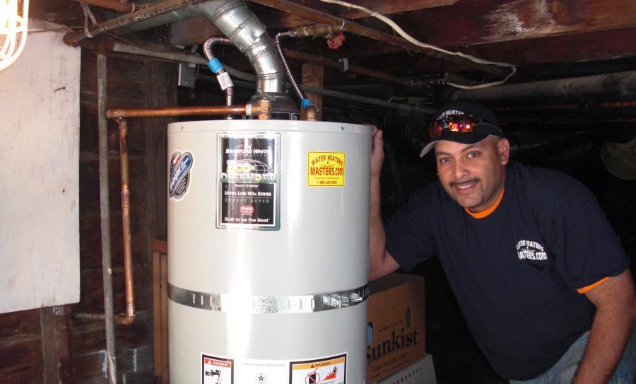 Picture of Water Heaters Masters securely installed this water heater with earthquake strapping. - Water Heaters Masters Inc.