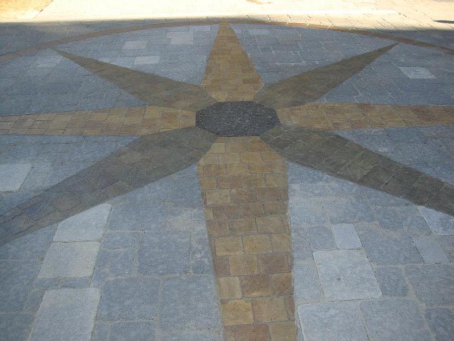 Picture of The Legacy Paver Group can create specialty designs logos and inlays - The Legacy Paver Group