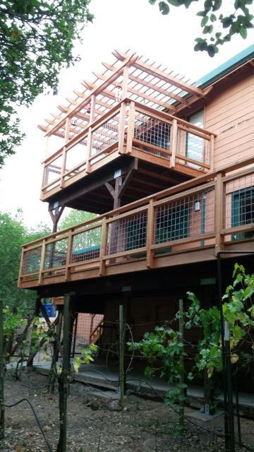 Picture of A recent deck and trellis/arbor project in Sonoma - Farrar Construction Inc.