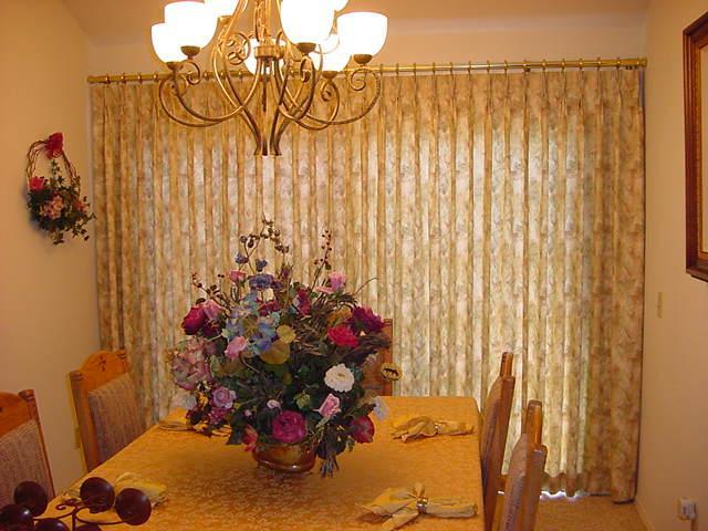Picture of Custom draperies can make a dining room look more formal. - Creative Window Fashions, Inc.