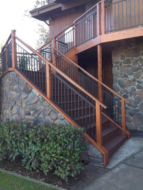 Picture of A recent Trex entry and deck project in Petaluma - Farrar Construction Inc.