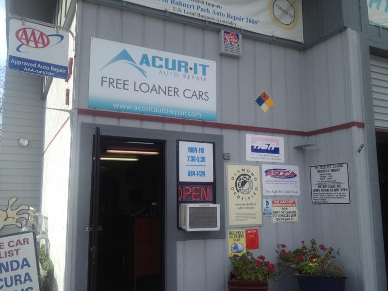Picture of Acur-it Auto Repair offers several complimentary loaner cars including a Honda CRV and a Toyota Sienna. - Acur-it Auto Repair