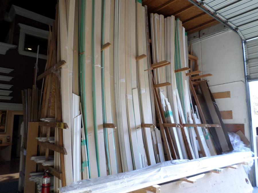 Picture of Moulding Masters of California's onsite warehouse has mouldings ready for pickup. - Moulding Masters Of California