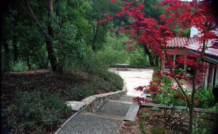 Picture of A recent landscaping project by Gardens of the Wine Country - Gardens of the Wine Country Inc.