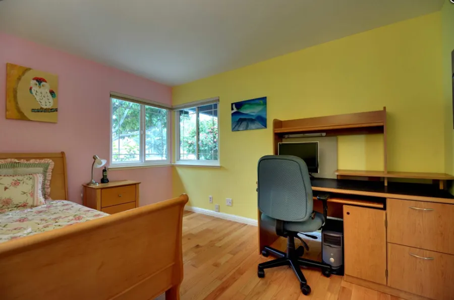 Picture of In a serene bedroom with soft pastel walls, Sigura Pro Painting brings warmth and vibrancy with a flawless finish. The companyâ€™s focus on quality outcomes is evident in every brushstroke. Copyright ©2025 Diamond Certified Resource

 - Sigura Pro Painting