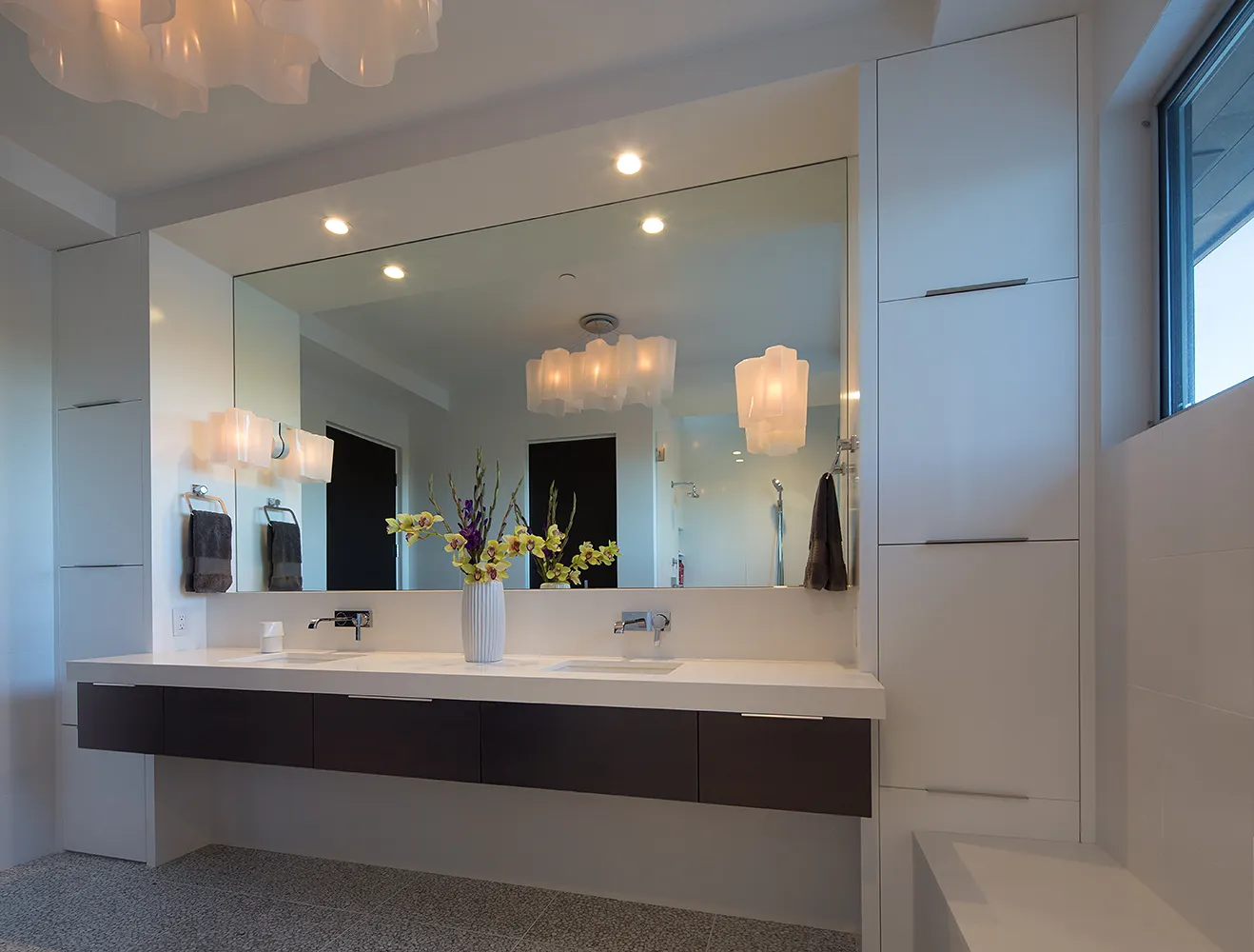 Picture of A modern bathroom exudes elegance with its seamless cabinetry and understated lighting, crafted meticulously by Diablo Valley Cabinetry, known for its focus on quality outcomes. Copyright ©2025 Diamond Certified Resource

 - Diablo Valley Cabinetry