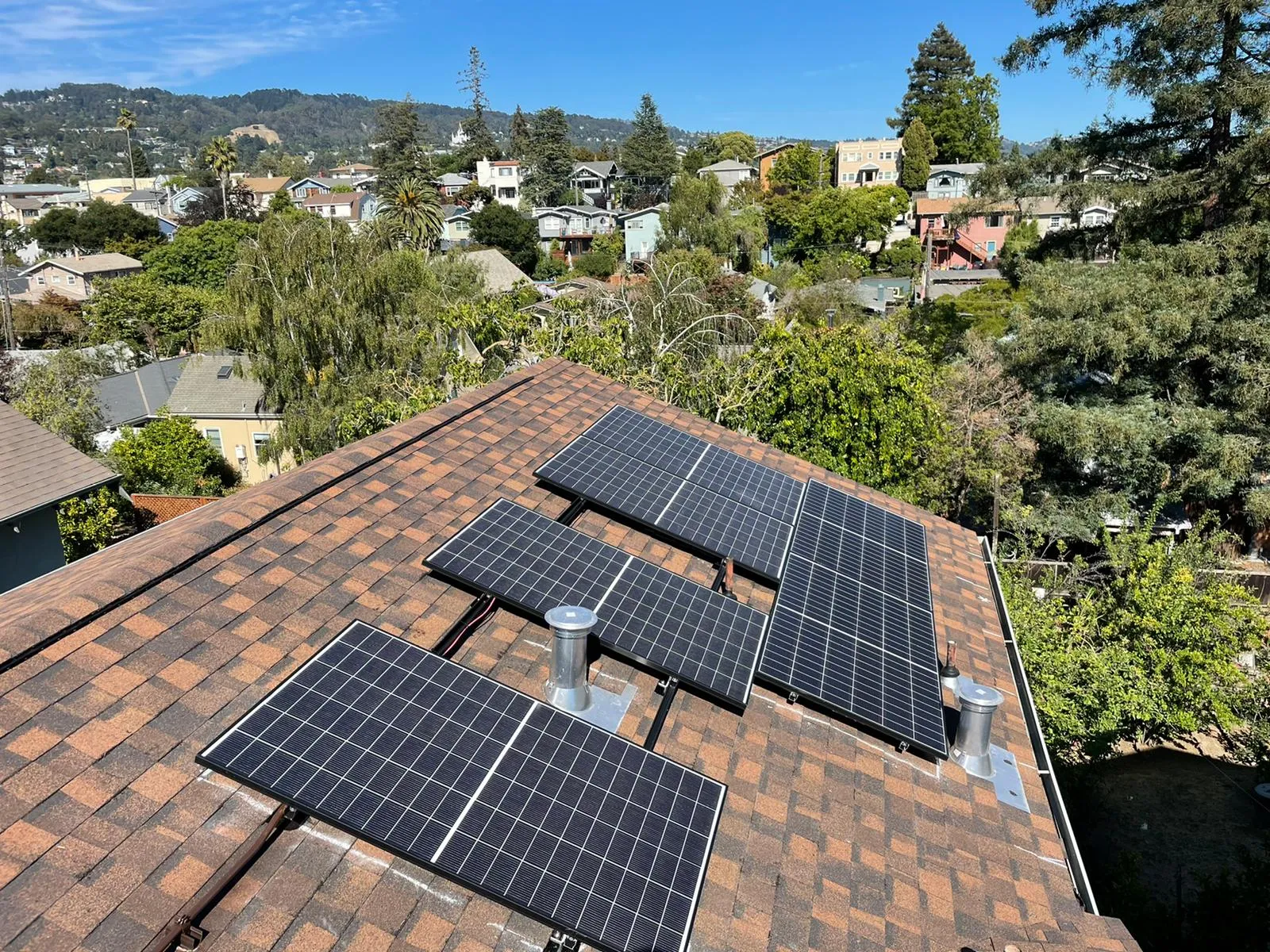 Picture of Solar panels gleam under the sun, silently weaving renewable energy into the suburban landscape. SolarUnionâ€™s commitment to quality outcomes is evident in each panel's precise alignment. Copyright ©2025 Diamond Certified Resource - SolarUnion